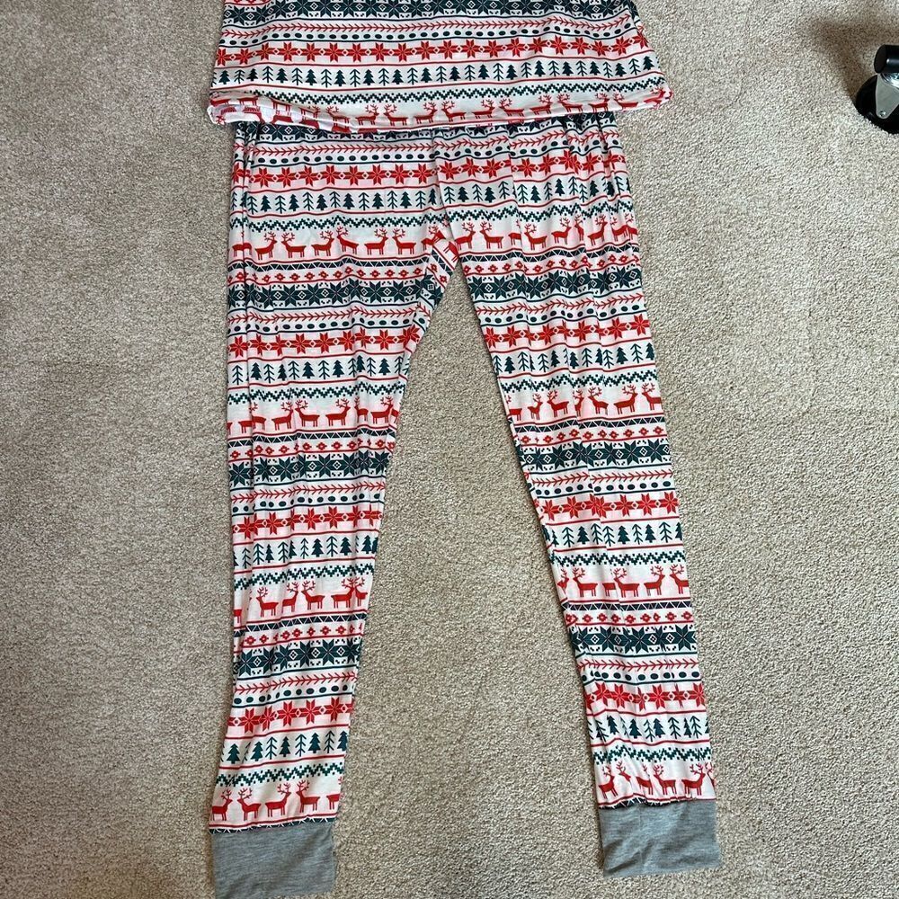🎄New In Package 2 Piece Christmas PJ Set, Unisex Size Large Unbranded - Picture 8 of 10